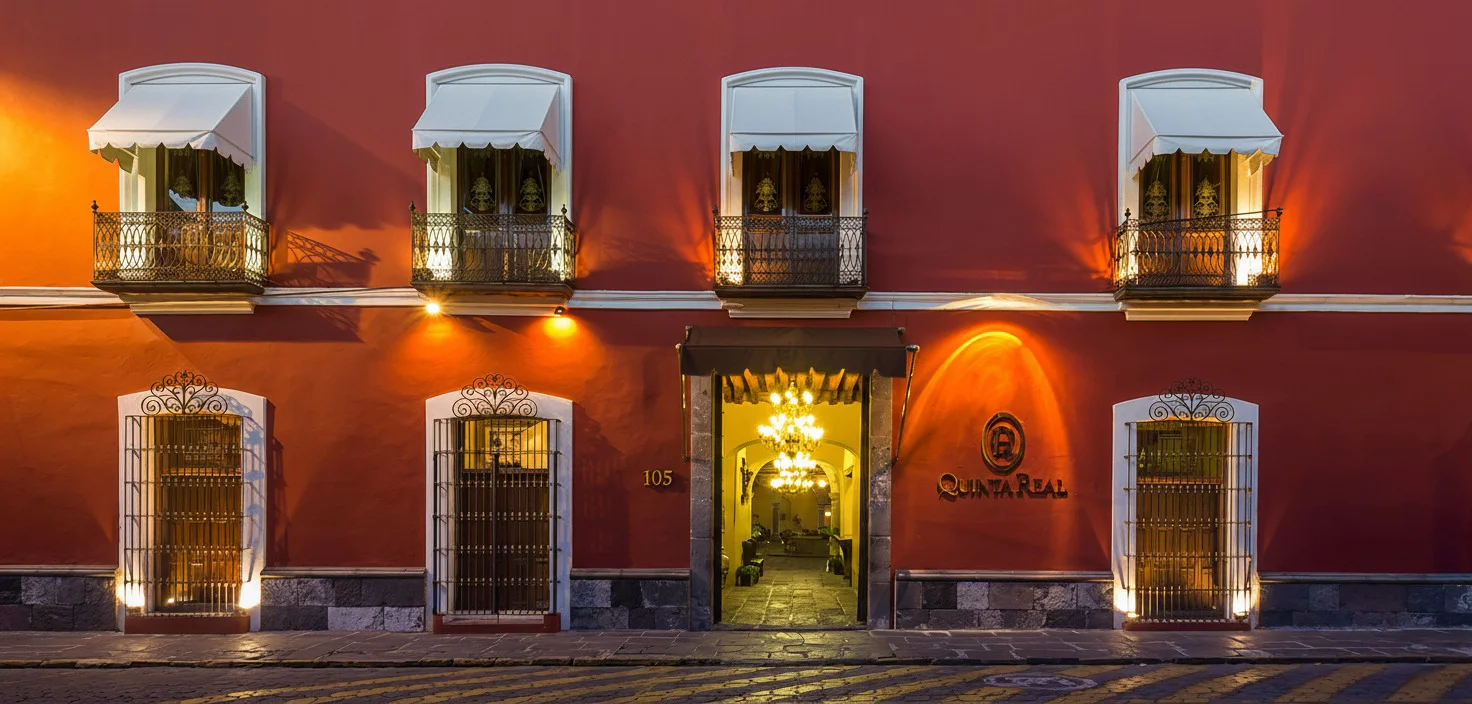 Fachada Hotel Quinta Real Puebla